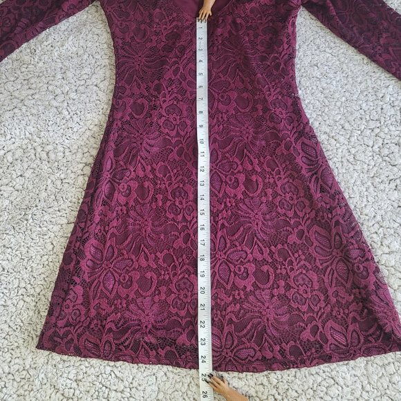 Francesca's Burgundy Bell Sleeved Lace Dress - Size Small - Picture 13 of 13